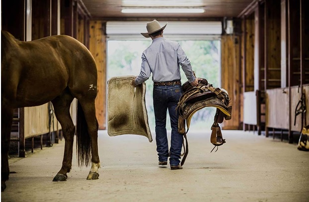 If only it was that easy to change outfits  #westernfashion #hooey, Outfits