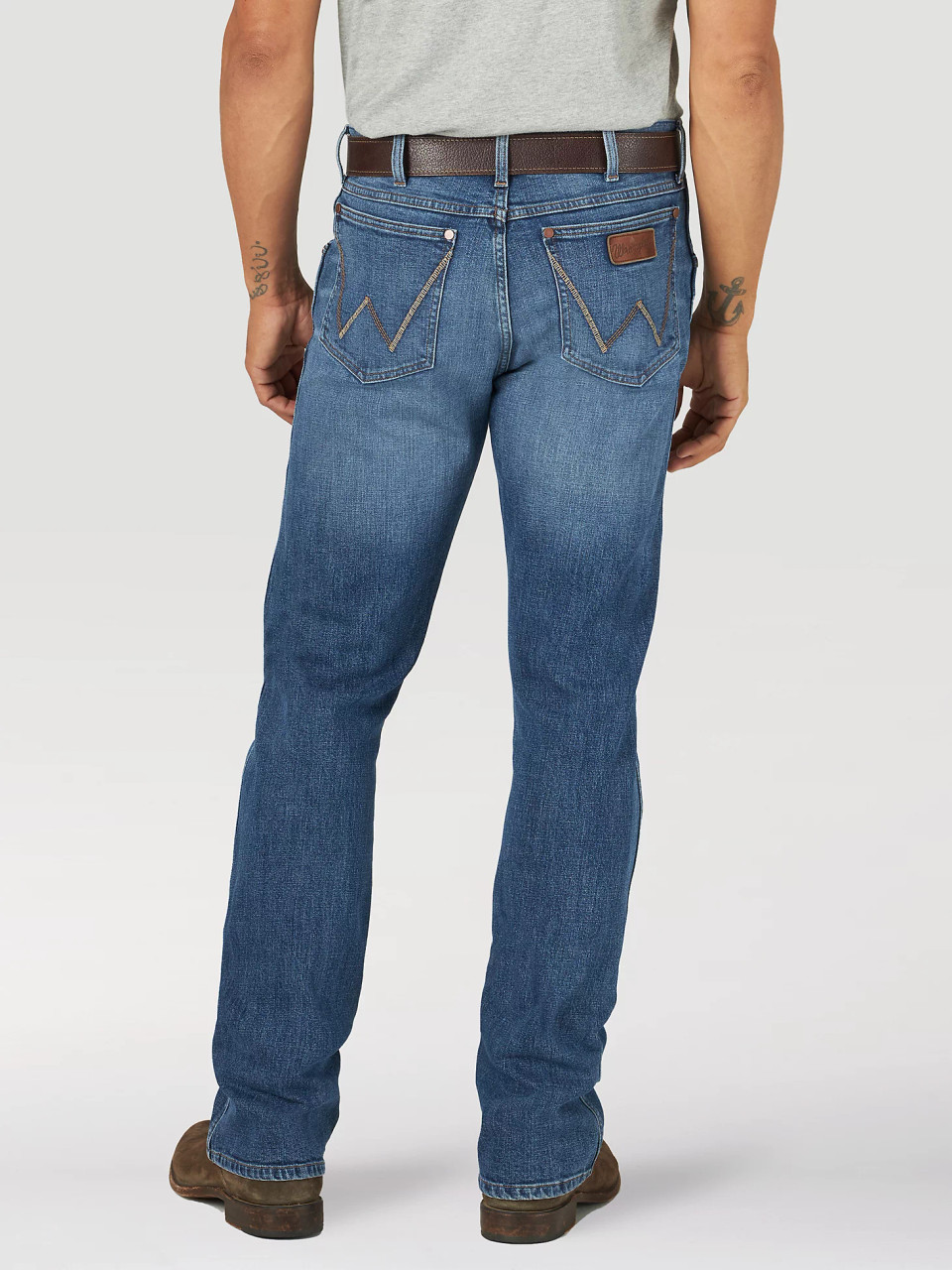 Bomgaars : Wrangler Retro® Slim Fit Boot Cut Jean : Jeans