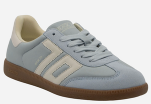 This Back 70 pastel sneaker features soft color blocking details with a muted surface that embodies a calm spirit with a retro-futuristic aesthetic.