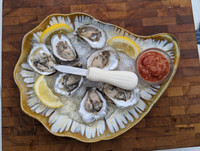 Easy work with the Dexter S121 oyster knife