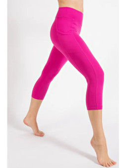 Butter Soft Capri Length Yoga Leggings (Pink)