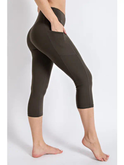 Butter Soft Capri Length Yoga Leggings (Olive)