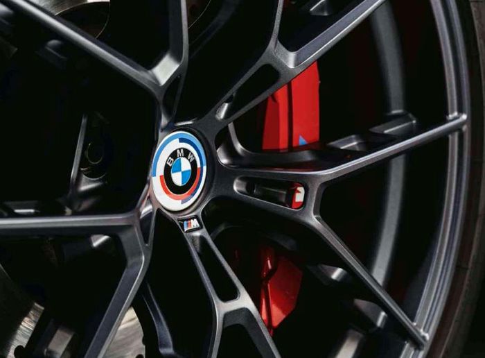 36125a57484-bmw-m-heritage-50-years-special-wheel-centre-caps-product-uk-ssdd.jpg