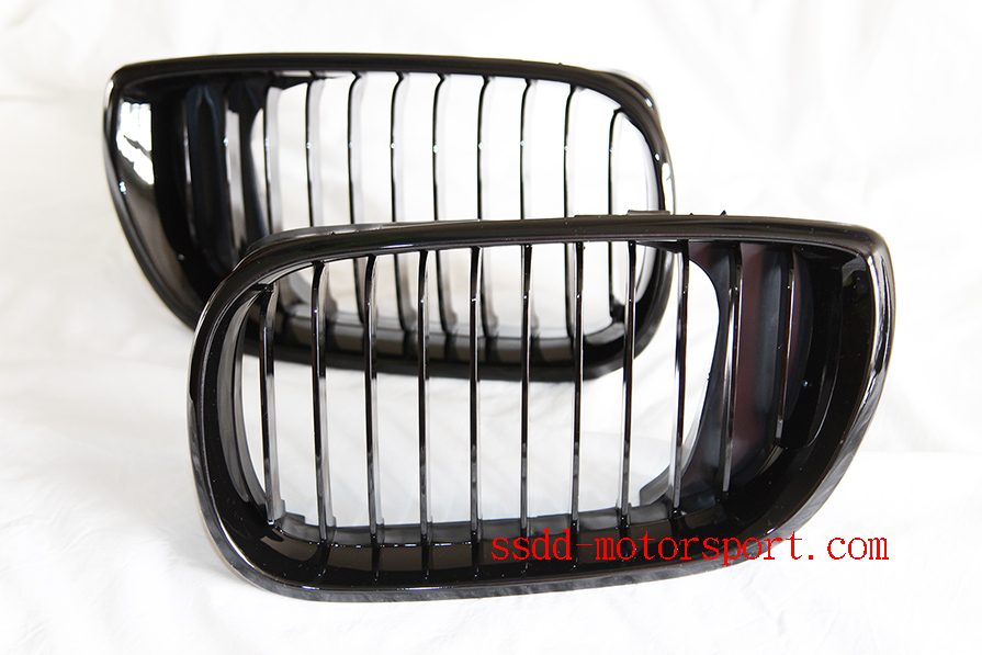 E46 4/5 Door Facelift 01-05 Matt/Gloss Black Kidney Grilles