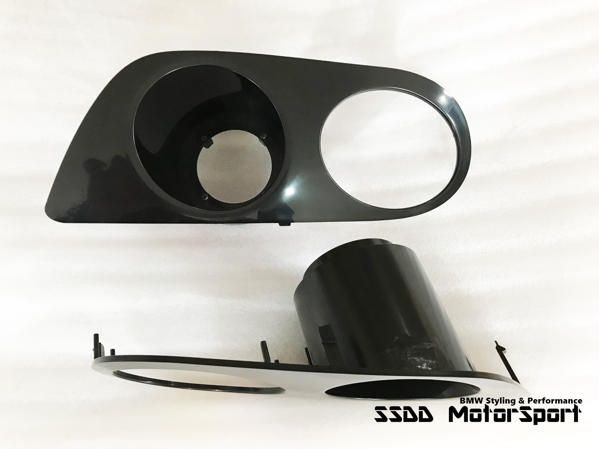 bmw-e46-m3-hamann-fog-lamp-covers-2-ssdd.jpg