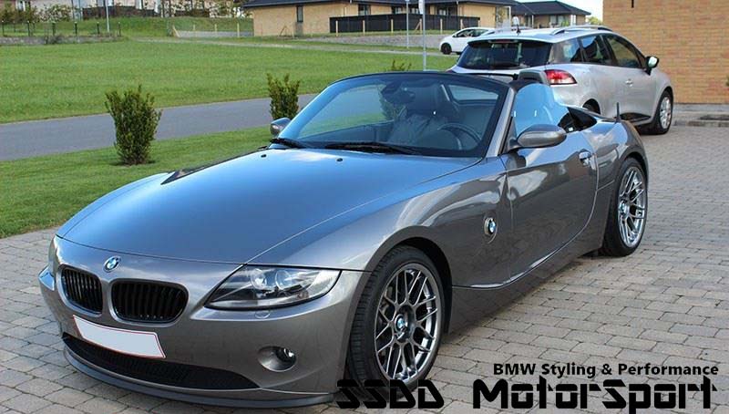 bmw-e85-e86-z4-gloss-black-kidney-grilles-fitted.jpg