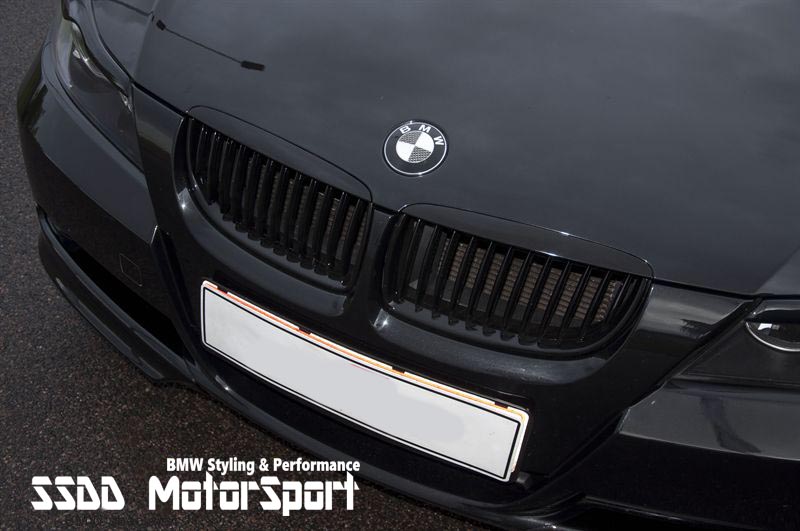 bmw-e90-e91-pre-lci-gloss-black-kidney-grilles.jpg