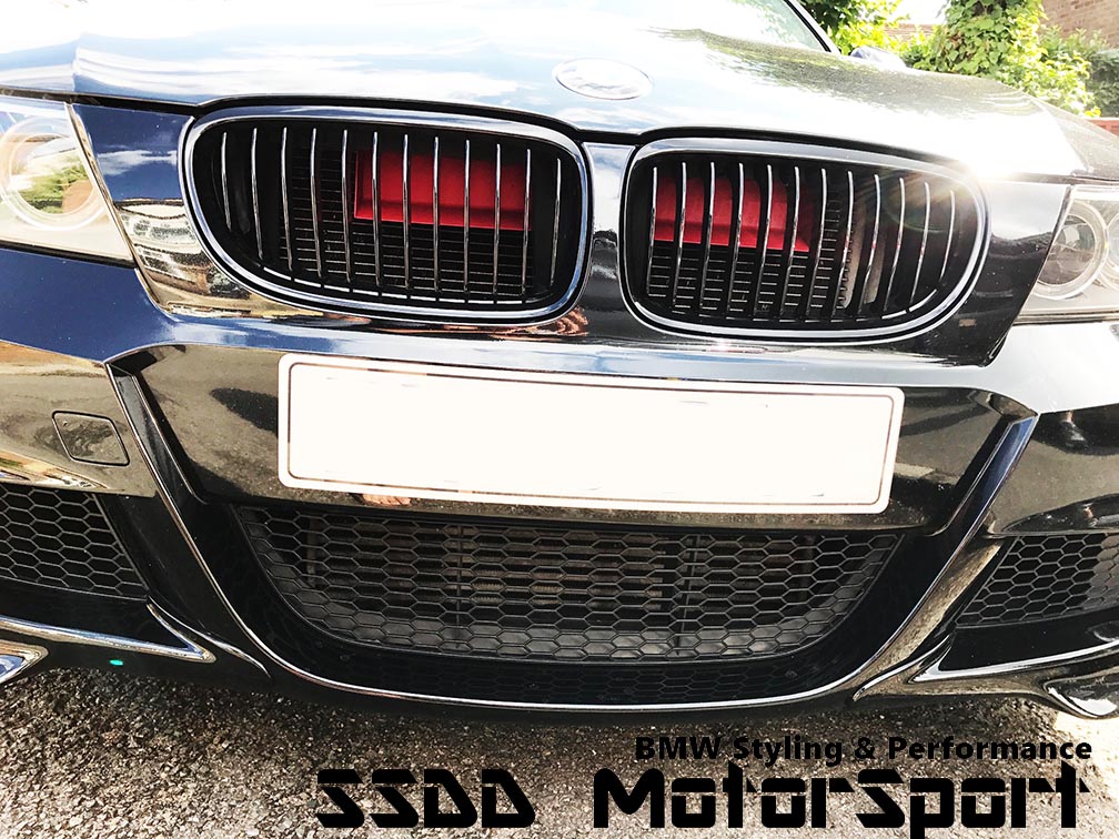 bmw-e90-e92-335-m3-red-air-scoops-intake.jpg