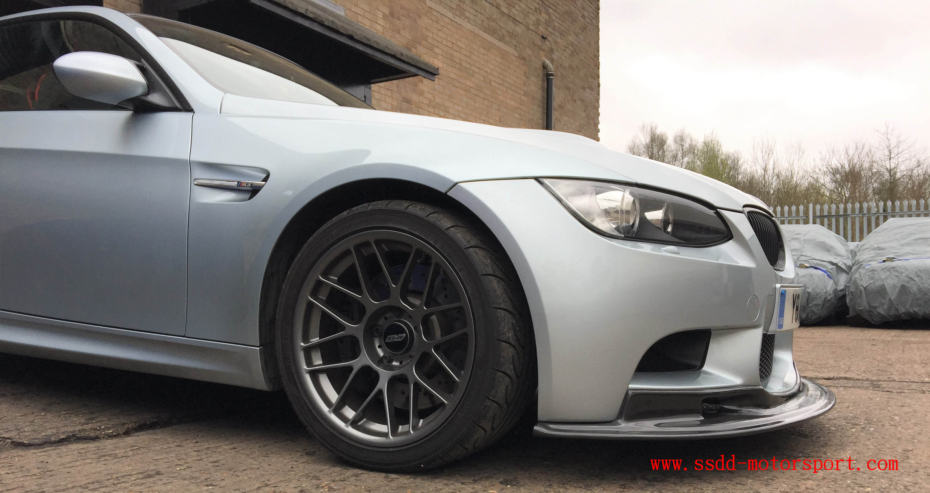 bmw-e90-e92-e93-m3-arkym-gt2-front-lip-splitter-1.jpg