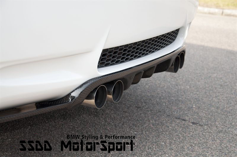 bmw-e92-e93-m3-hamann-carbon-fibre-rear-diffuser-fitted-6.jpg