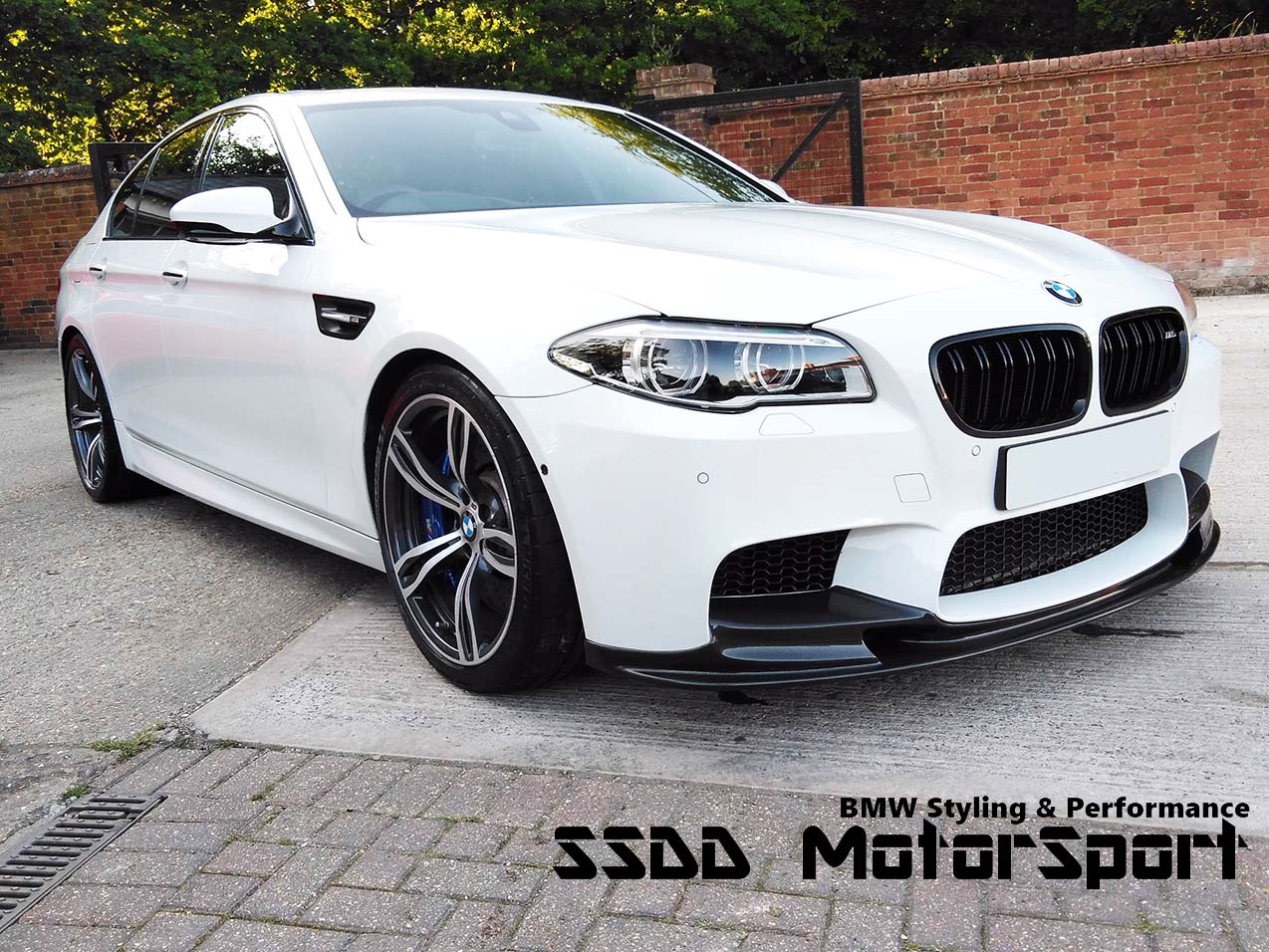 bmw-f10-m5-3d-front-carbon-fibre-splitter-uk-ssdd-2.jpg