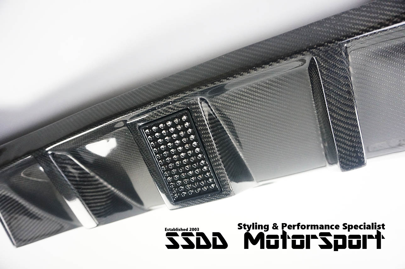 bmw-f10-m5-carbon-3d-style-led-diffuser-product-12.jpg