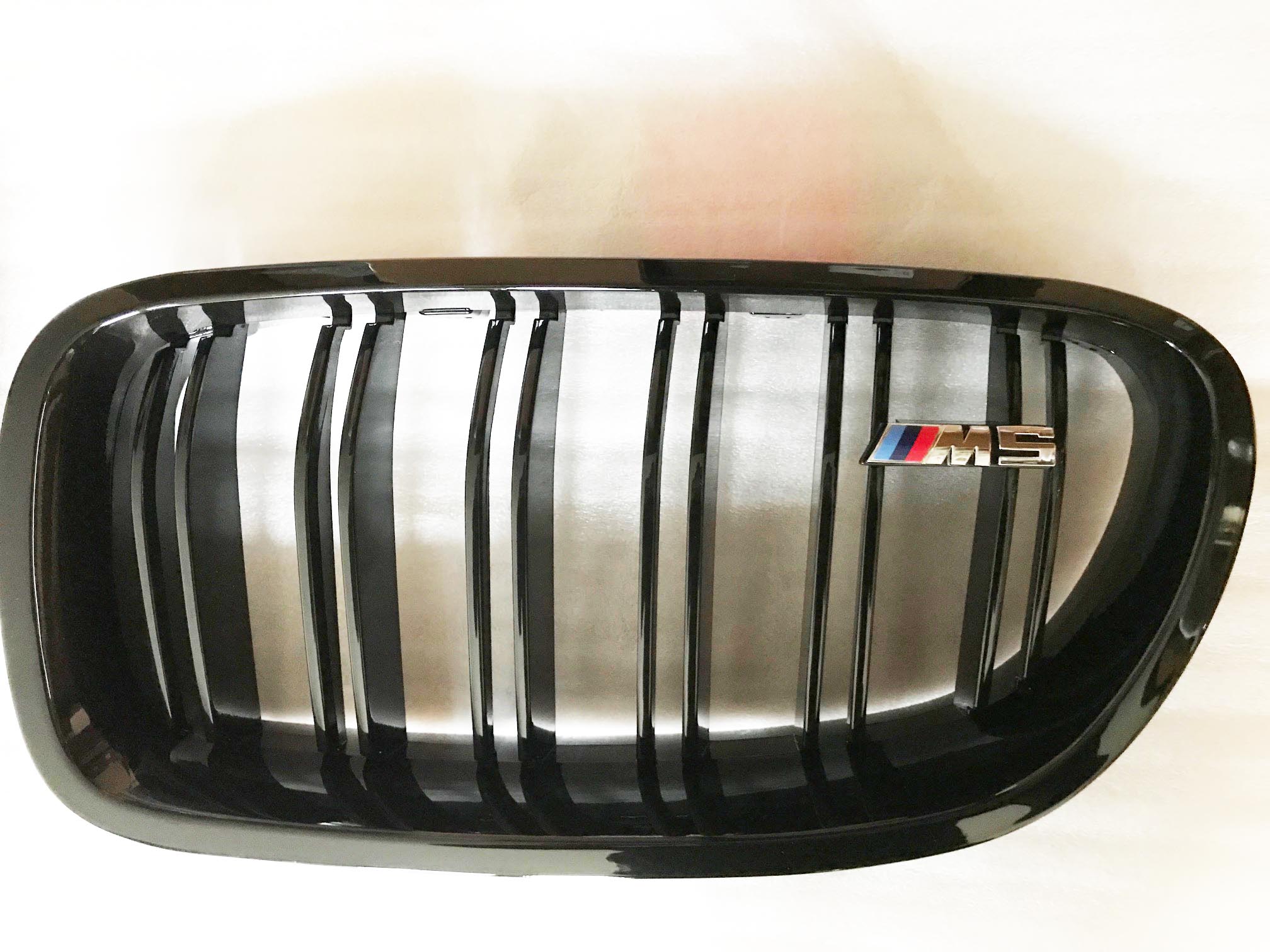 BMW F10 M5 Gloss Black Competition Kidney Grilles M5 Badge