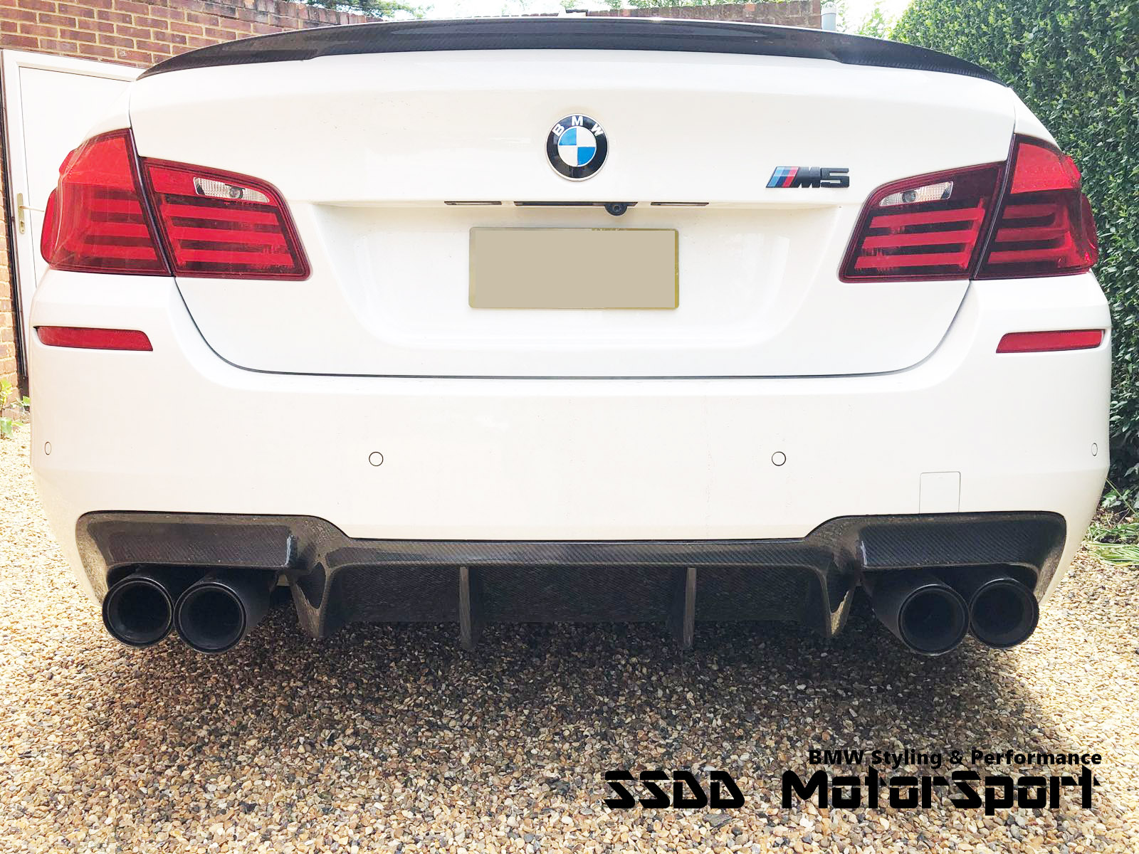 bmw-f10-m5-msport-3d-carbon-fibre-rear-diffuser-1.jpg