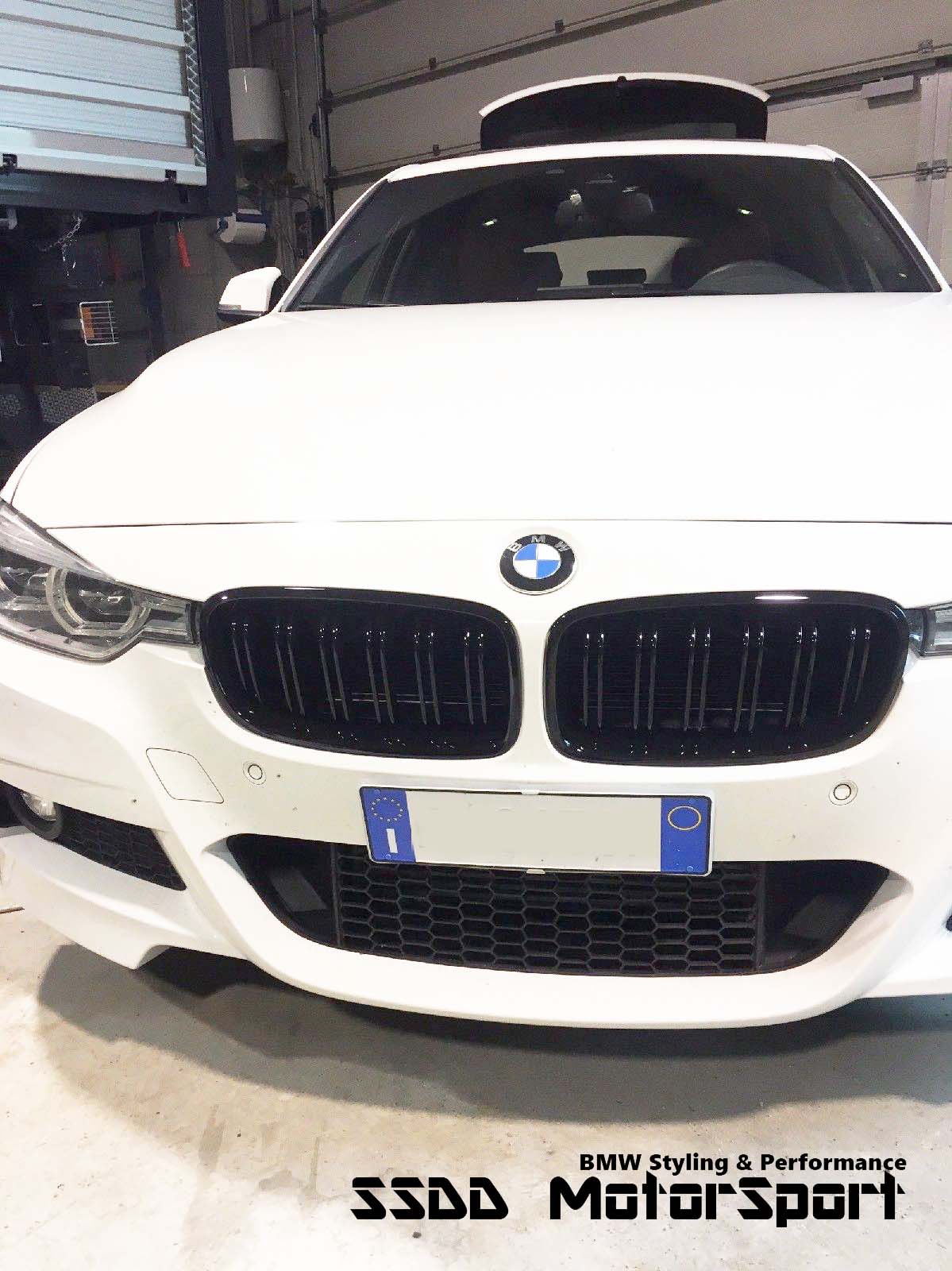 BMW F30 F31 Double Slat Gloss Black Grilles