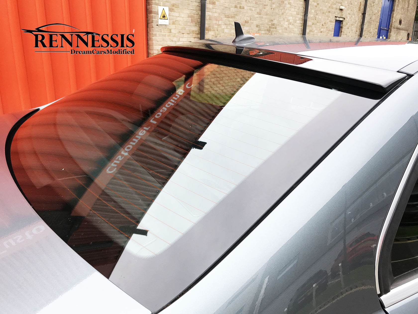 mercedes-ben-w204-c-class-saloon-amg-style-roof-window-lip-spoiler-installed.jpg