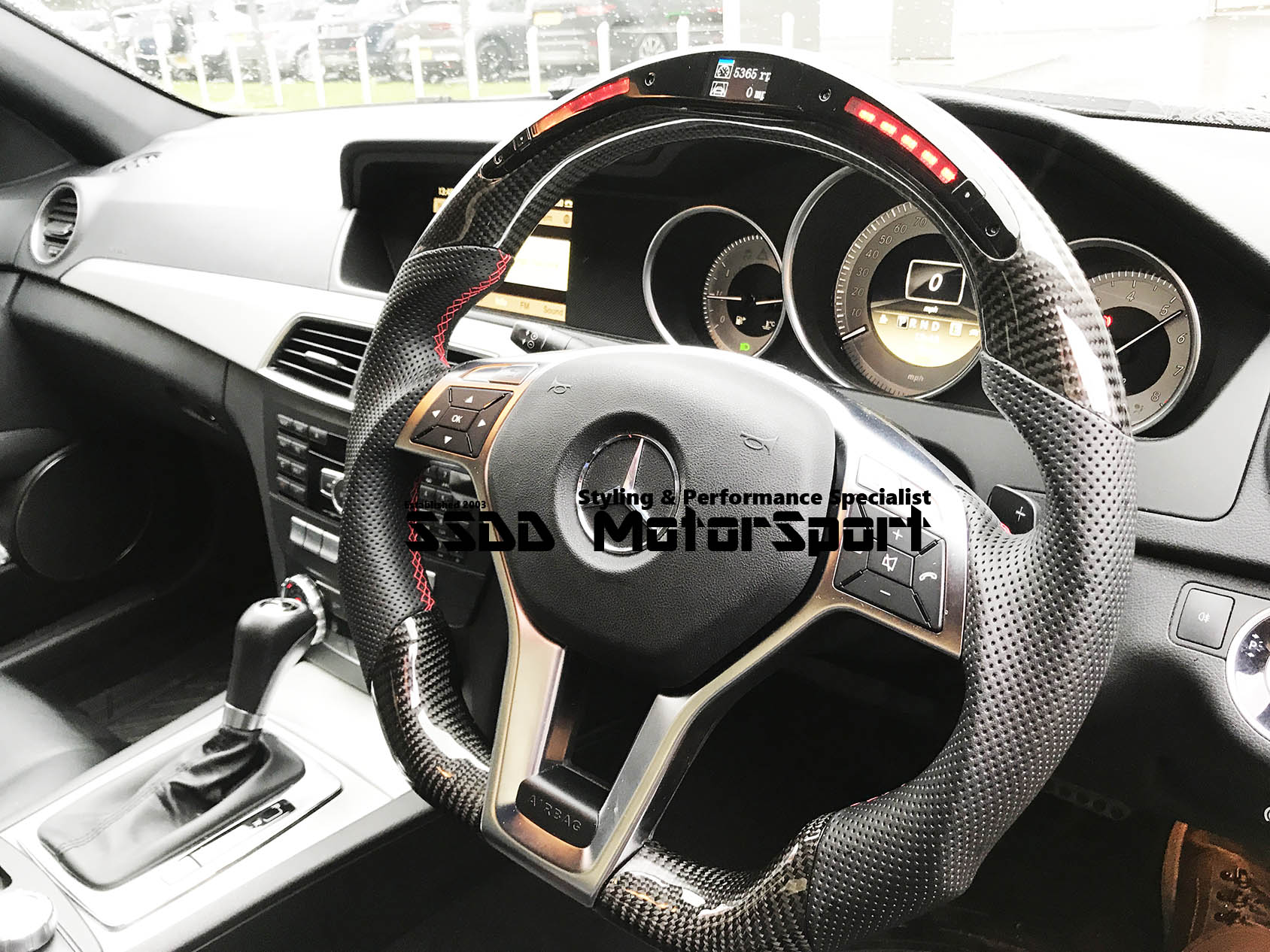 mercedes-benz-w204-c-class-carbon-race-lcd-display-flat-bottom-amg-steering-wheel-ssdd-logo-13.jpg