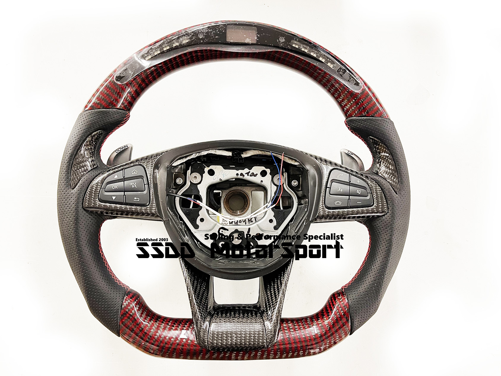 mercedes-benz-w205-c63-amg-w213-x156-carbon-race-display-lcd-flat-bottom-steering-wheel-red-carbon-fibre-product-ssdd-2.jpg