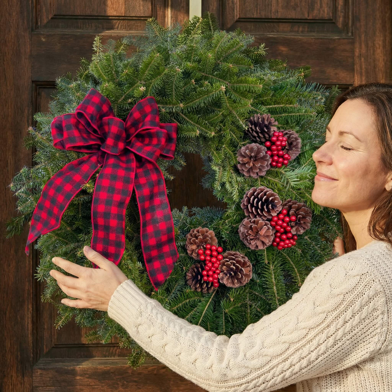 Fresh Maine Balsam Christmas Wreath - Buffalo Plaid | Harbor Farm
