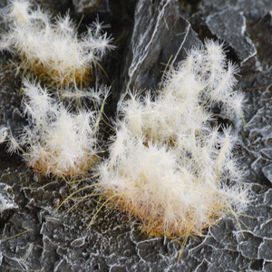Gamers Grass: Tufts - Spikey Winter (12mm) Gamers Grass: Tufts - Spikey Winter (12mm)