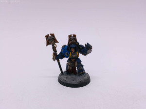1 x Librarian in Terminator Armour (painted,oop) 1 x Librarian in Terminator Armour (painted,oop)