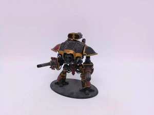1 x Imperial Knight (black/red/gold)