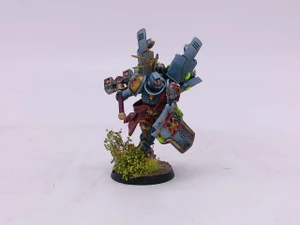 1 x Custom Captain with Jump Pack and Relic Shield
