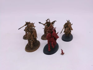 5 x Chaos Knights (brown/red)