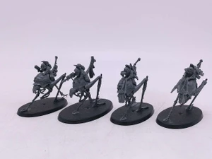 4 x Ash Waste Nomads Dustback Helamites