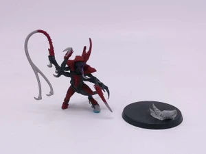 1 x Tyranid Prime with Lash Whip