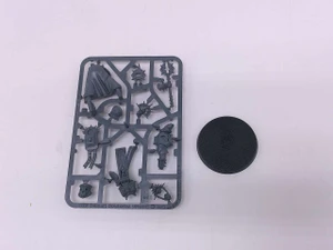 1 x Knight-Relictor (NoS)