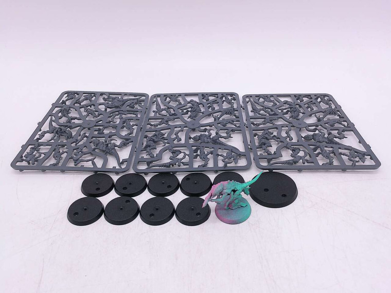 11 x Termagants & Ripper Swarm (partially assembled)