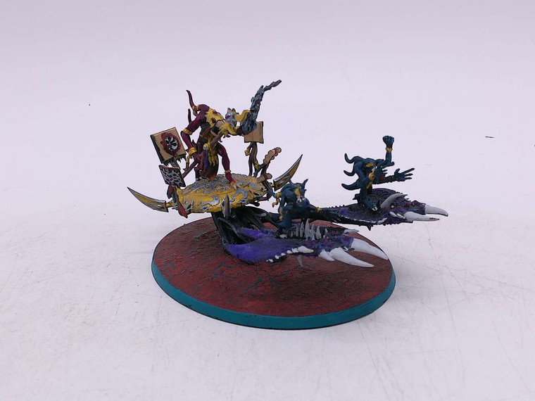 1 x Fateskimmer, Herald of Tzeentch on Burning Chariot