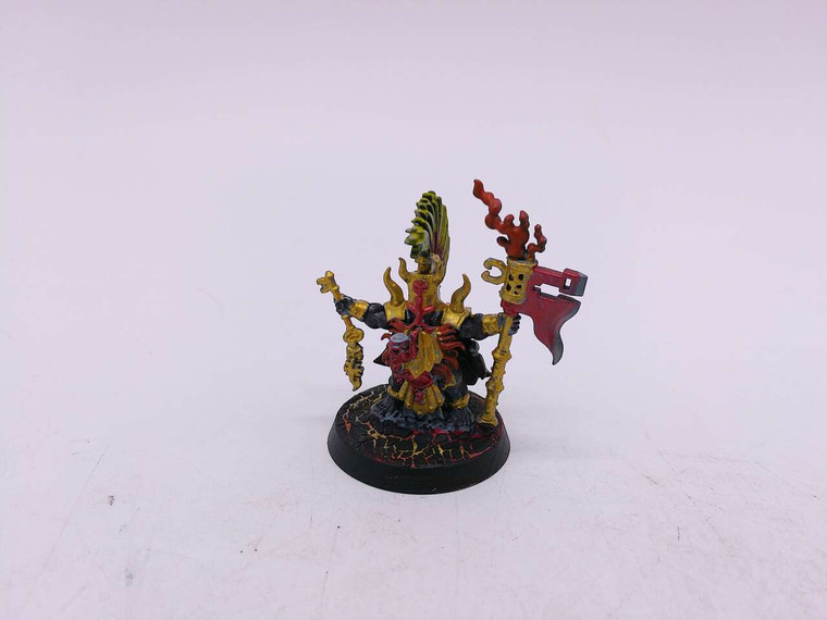 1 x Auric Runesmiter (painted)