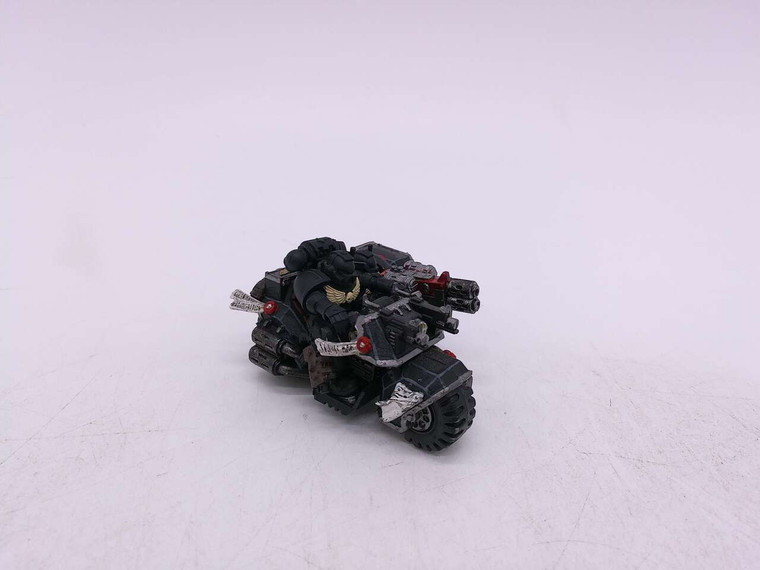 1 x Space Marine Attack Bike (oop)