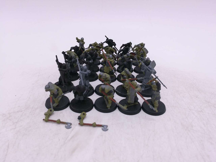 30 x Mordor™ Orcs (w/spears & swords)