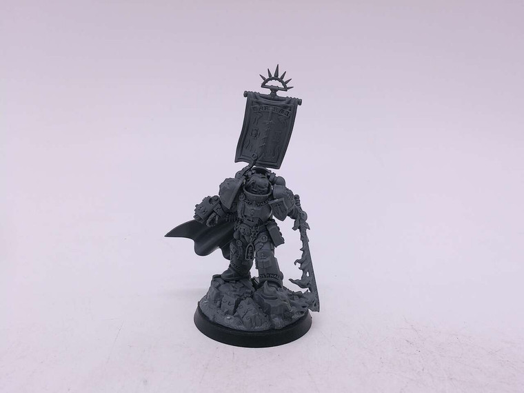 1 x Castellan Crowe