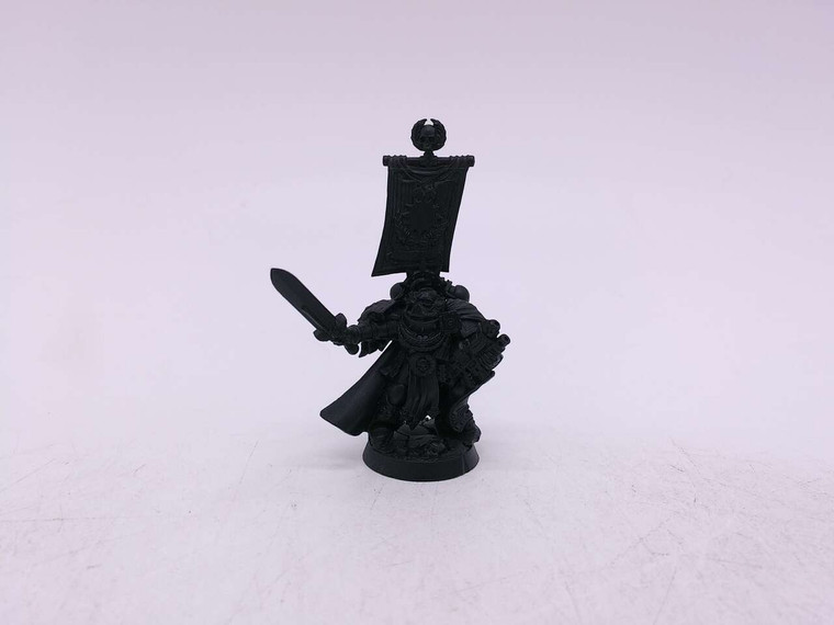 1 x Space Marine Captain (oop)