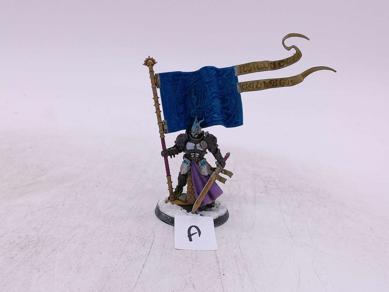 1 x Knight-Vexillor with Banner of Apotheosis (A)