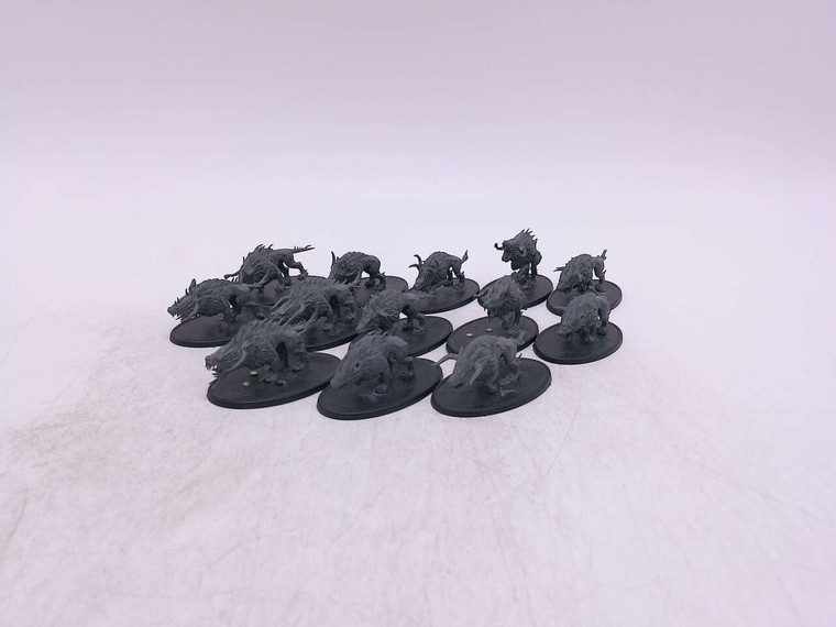 13 x Chaos Warhounds