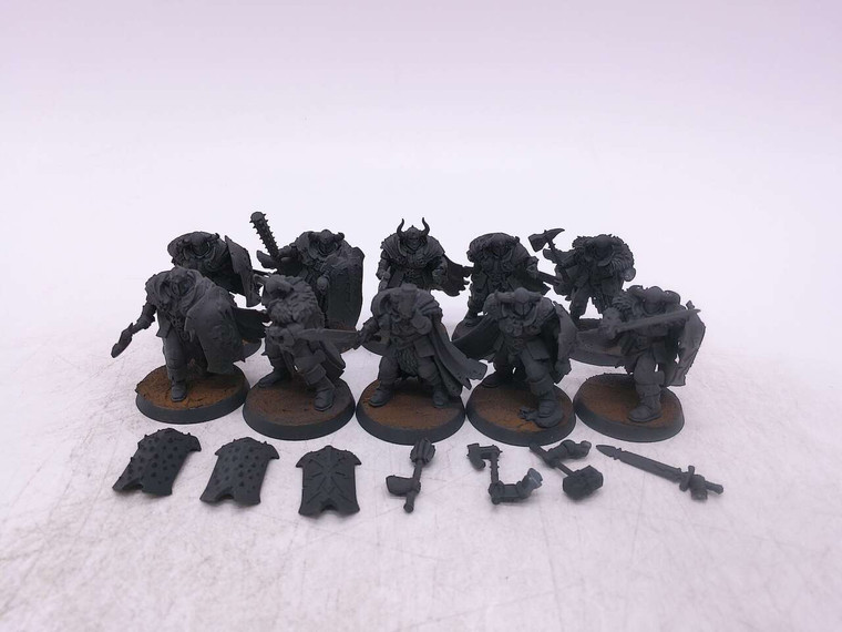 10 x Chaos Warriors (partially assembled)