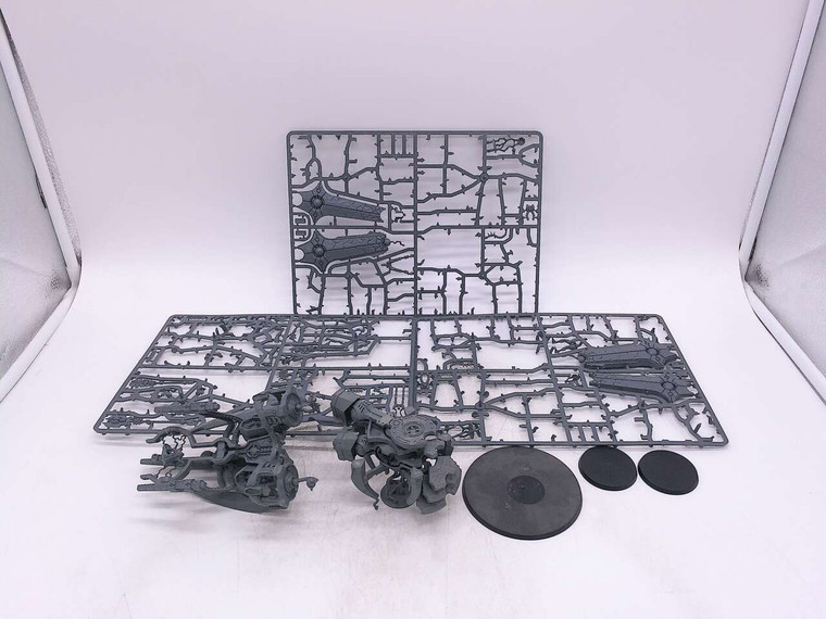 1 x Szarekh, The Silent King (partially assembled)