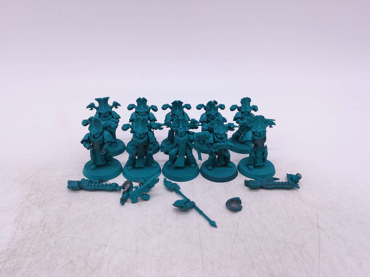 10 x Rubric Marines (partially assembled)