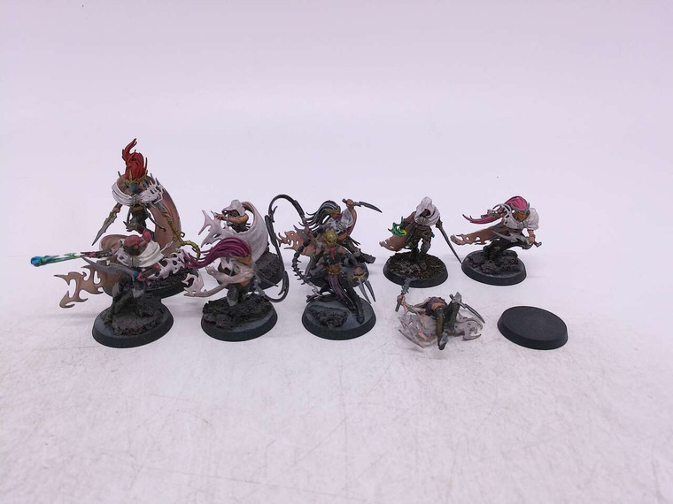 9 x Khainite Shadowstalkers