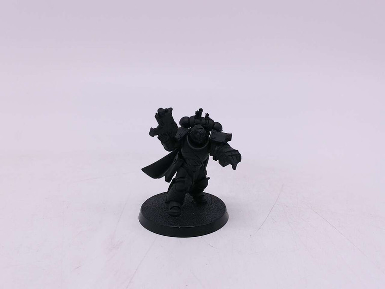 1 x Custom Space Marines Lieutenant