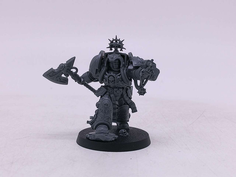 1 x Librarian in Terminator Armour (unpainted)