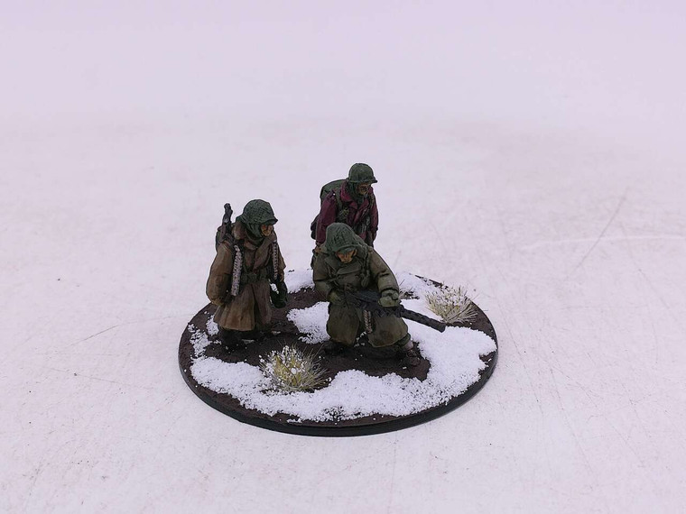 1 x US Winter MMG Team (painted)