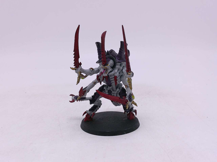 1 x The Swarmlord (red horn)