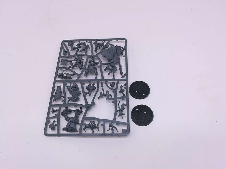 3 x Armageddon Kommand Krew (NoS, missing grot orderly)