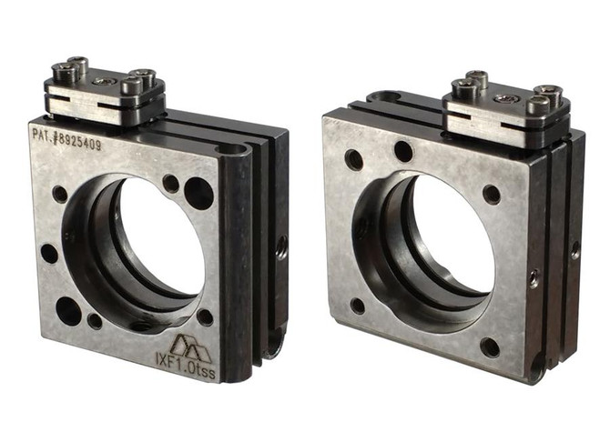 TWO AXIS FLEXURE MOUNT